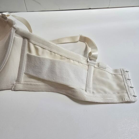 Torrid Push-Up Multi-Way Cream White Underwire Bra Size 40DD 40E - Picture 9 of 9